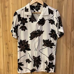 Express Men’s White Floral Short Sleeve Button Down